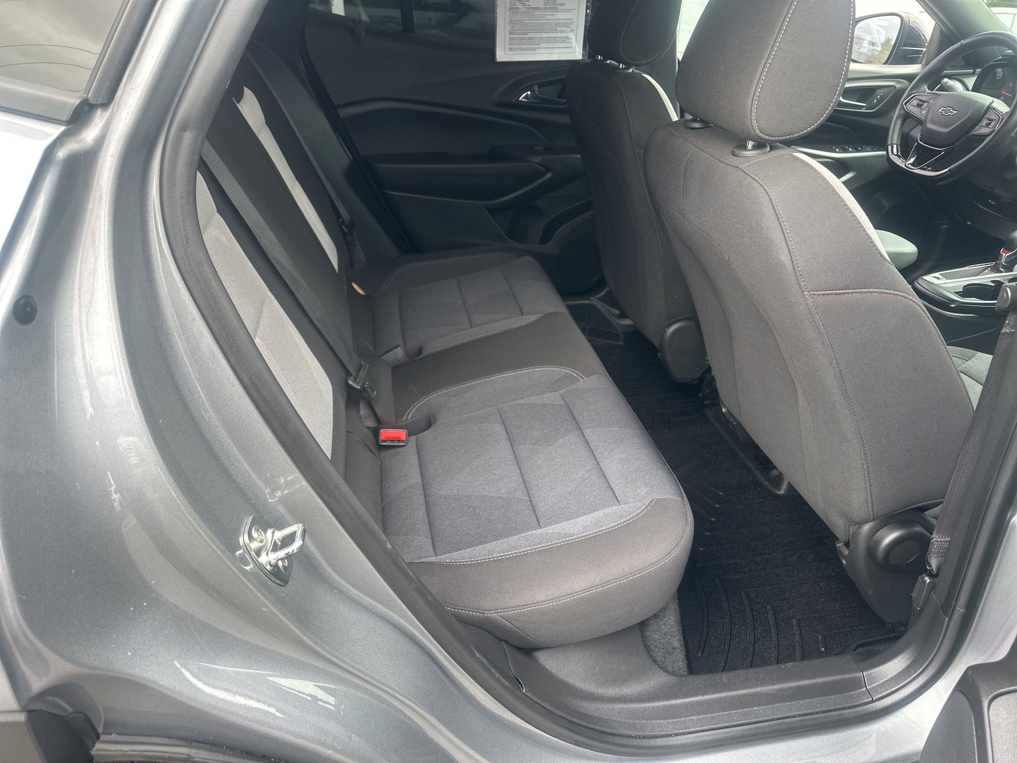 Used 2024 Chevrolet Trax RS w/ Driver Confidence Package FWD image 10