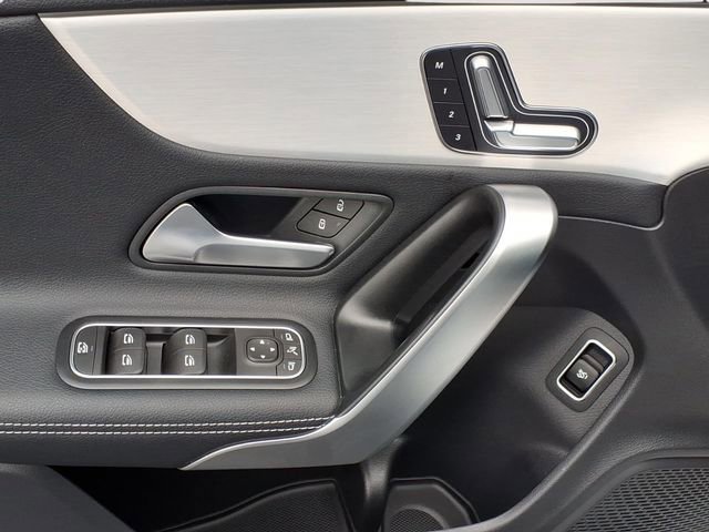 Used 2025 Mercedes-Benz CLA 250 4MATIC image 10