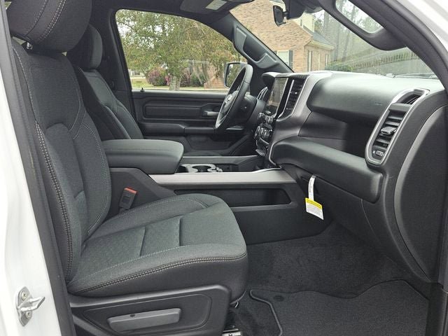 New 2026 RAM 1500 Express AWD/4WD image 15