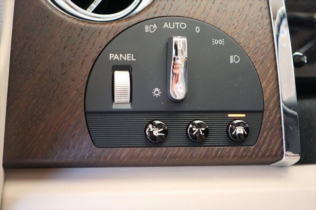 Certified 2019 Rolls-Royce Wraith RWD image 26