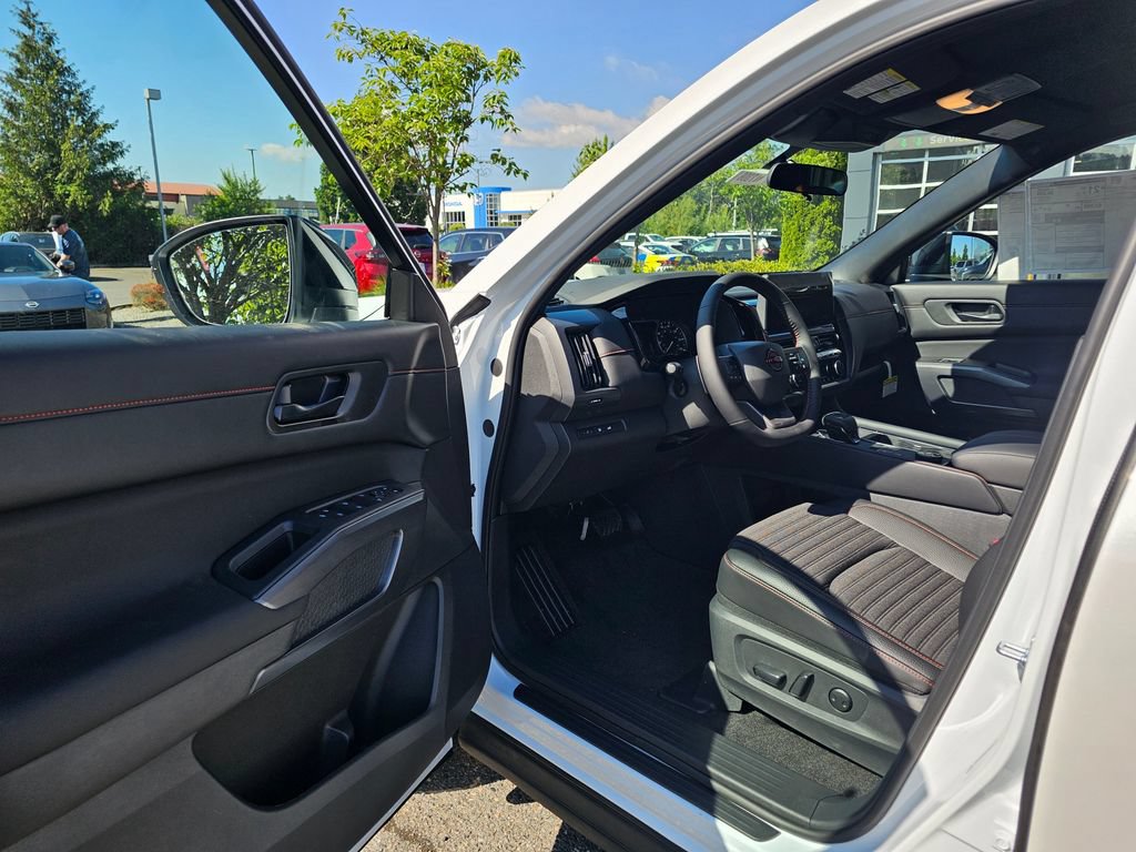 New 2026 Nissan Pathfinder Rock Creek AWD/4WD image 15