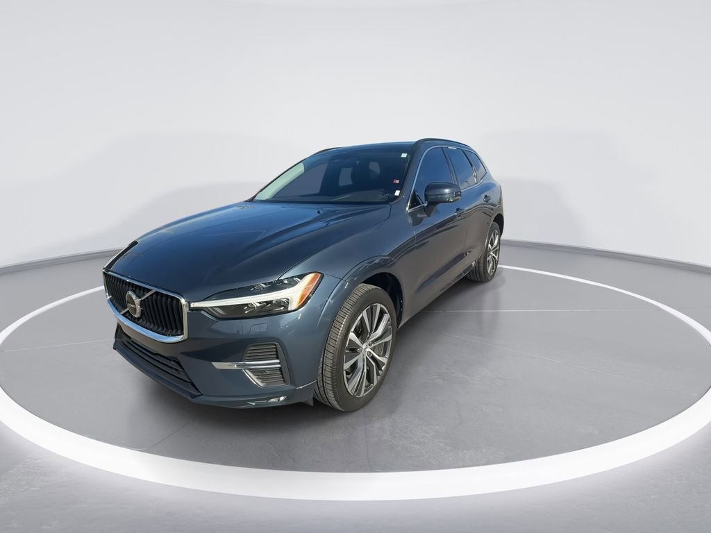 Used 2022 Volvo XC60 B5 Momentum w/ Climate Package AWD/4WD image 4