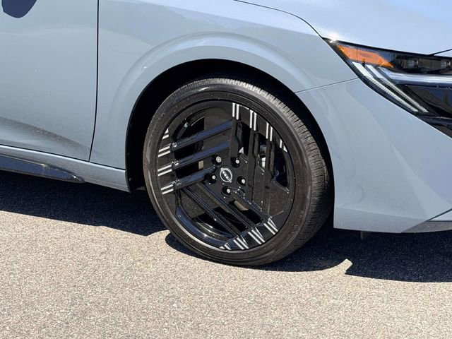 New 2026 Nissan Sentra SR w/ SR Premium Package FWD image 7