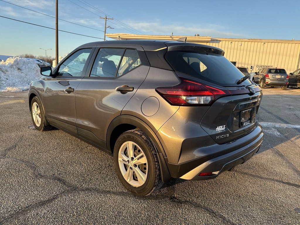 Used 2023 Nissan Kicks S image 5