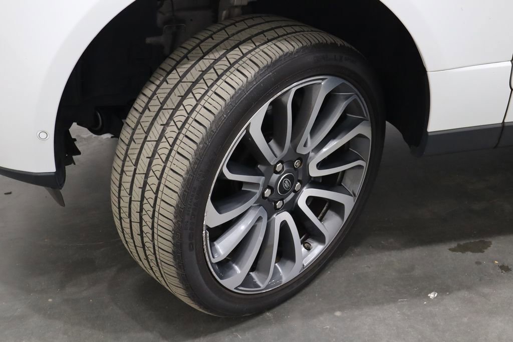 Used 2017 Land Rover Range Rover Autobiography image 48