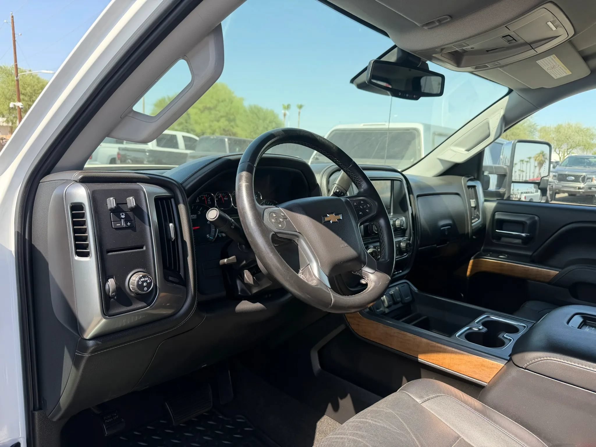 Used 2016 Chevrolet Silverado 2500 LTZ w/ Duramax Plus Package RWD image 18