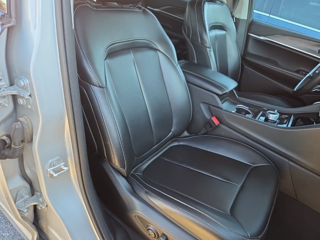 Used 2024 Jeep Grand Cherokee Limited 4xe image 11