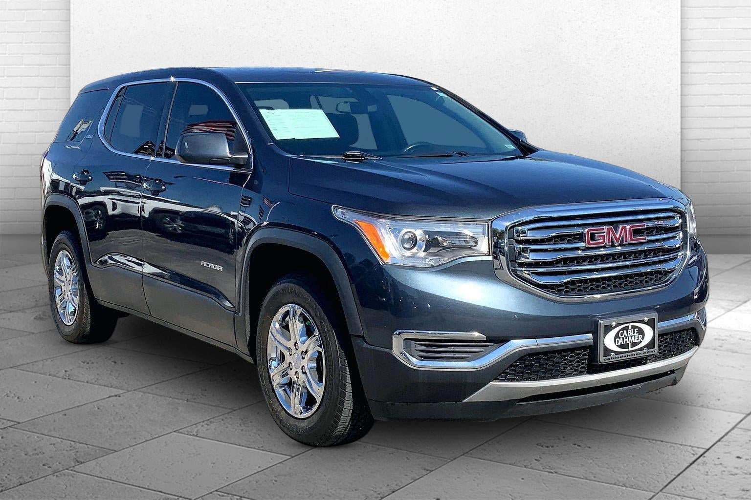 Used 2019 GMC Acadia SLE w/ LPO, Floor Liner Package FWD image 1
