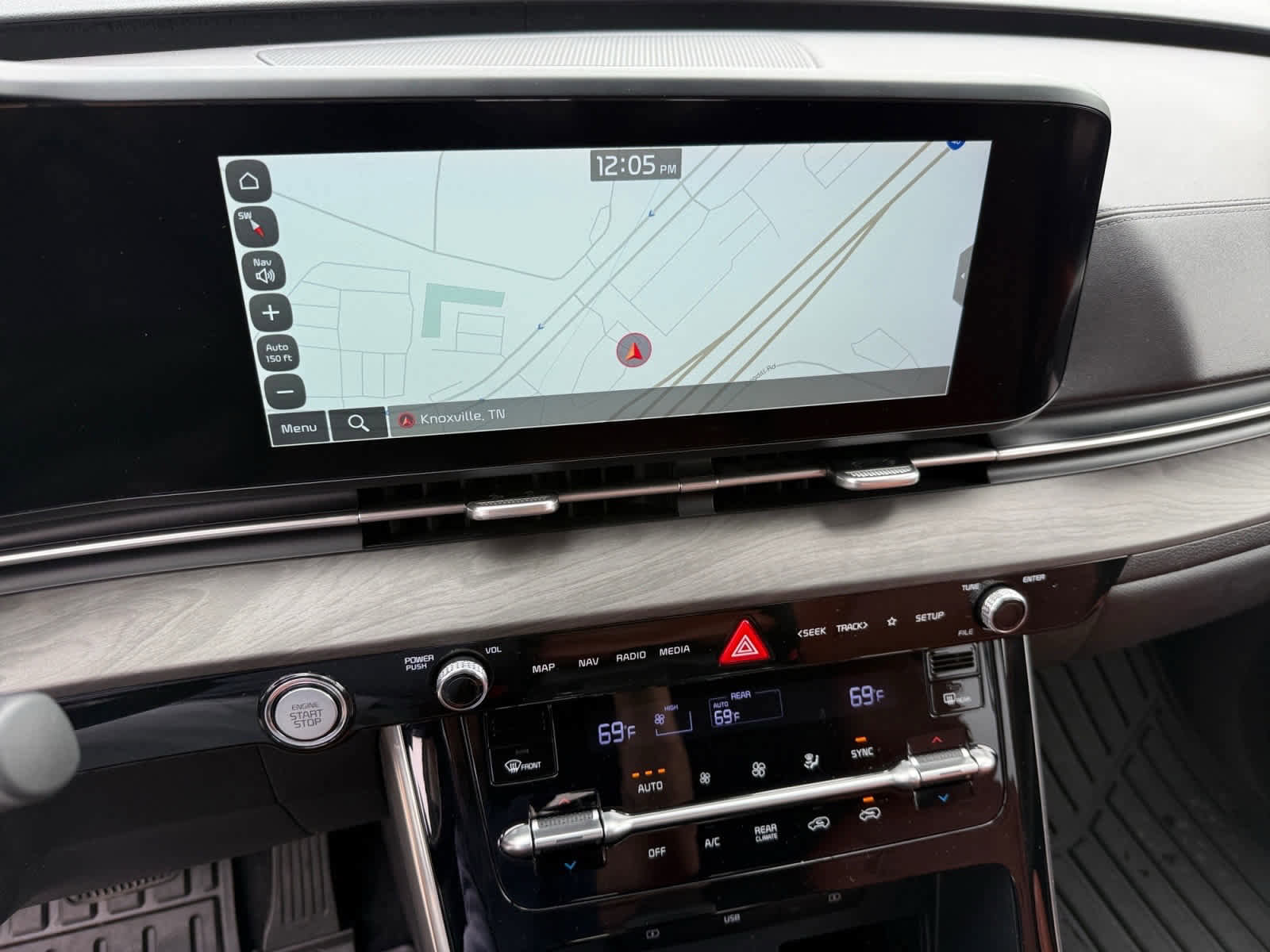 Used 2023 Kia Carnival SX FWD image 21