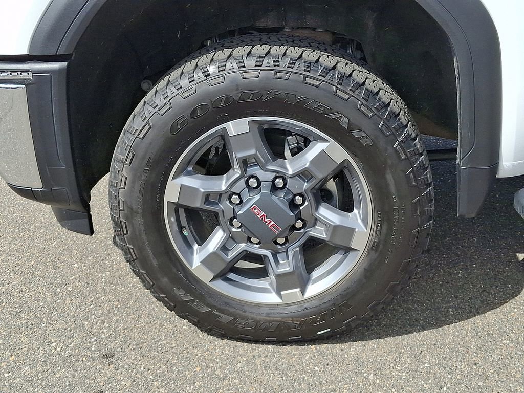 Used 2026 GMC Sierra 2500 SLE w/ Preferred Package image 8