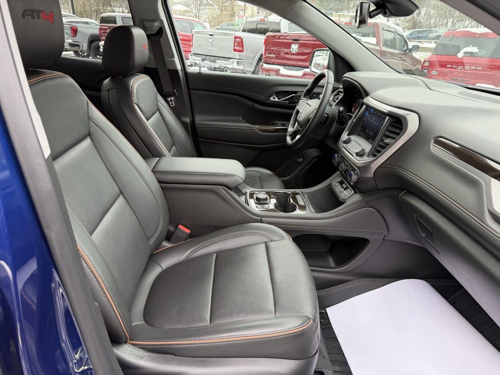 Used 2023 GMC Acadia AT4 w/ Technology Package image 22
