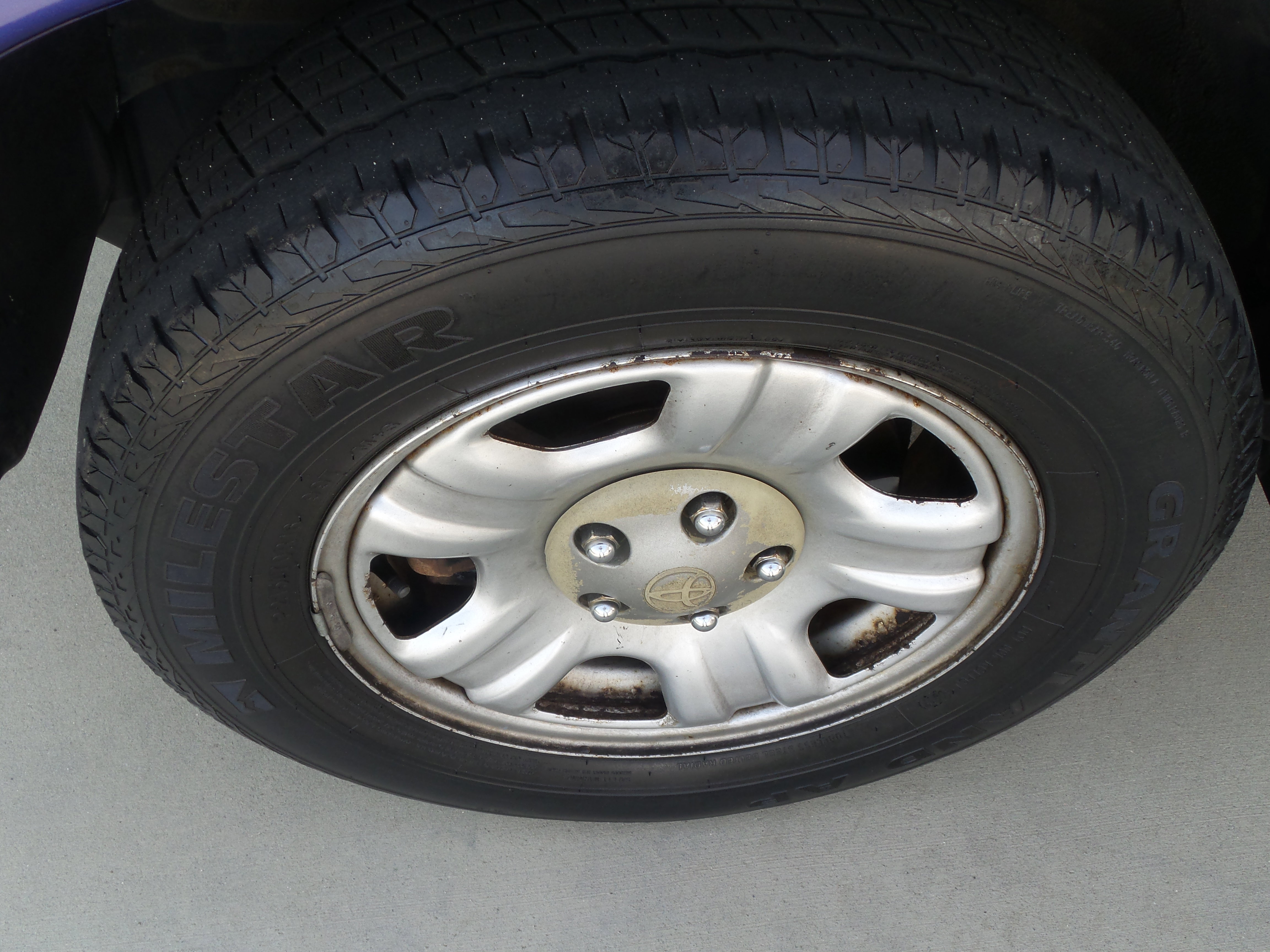 Used 1998 Toyota RAV4 2WD 2-Door image 18