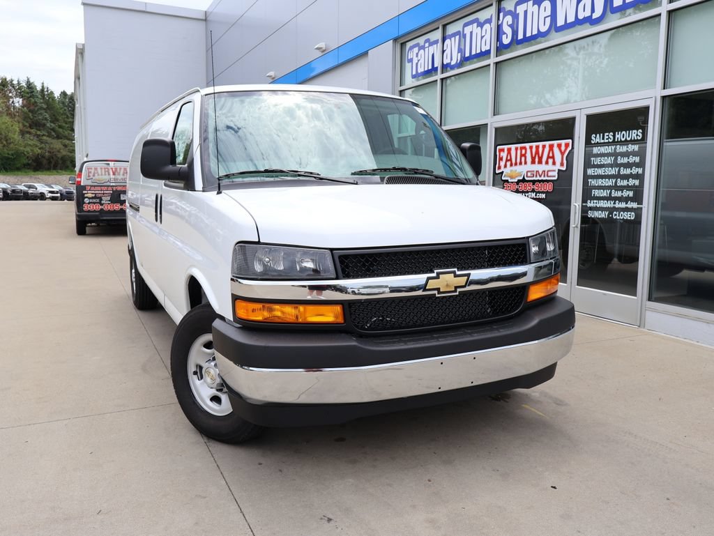 New 2026 Chevrolet Express 3500 Extended w/ Driver Convenience Package RWD image 29