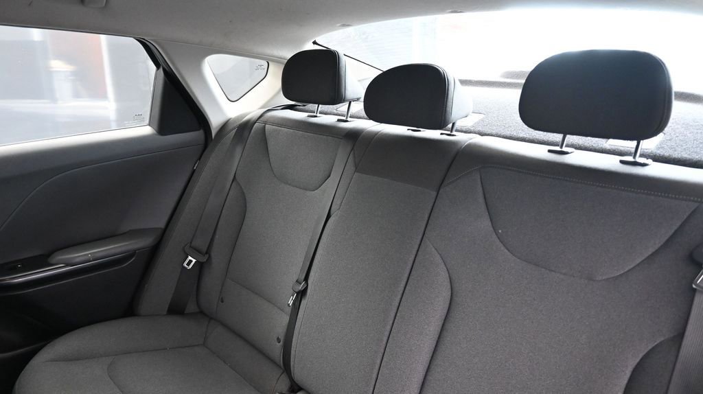 Used 2025 Kia K4 LXS FWD image 19