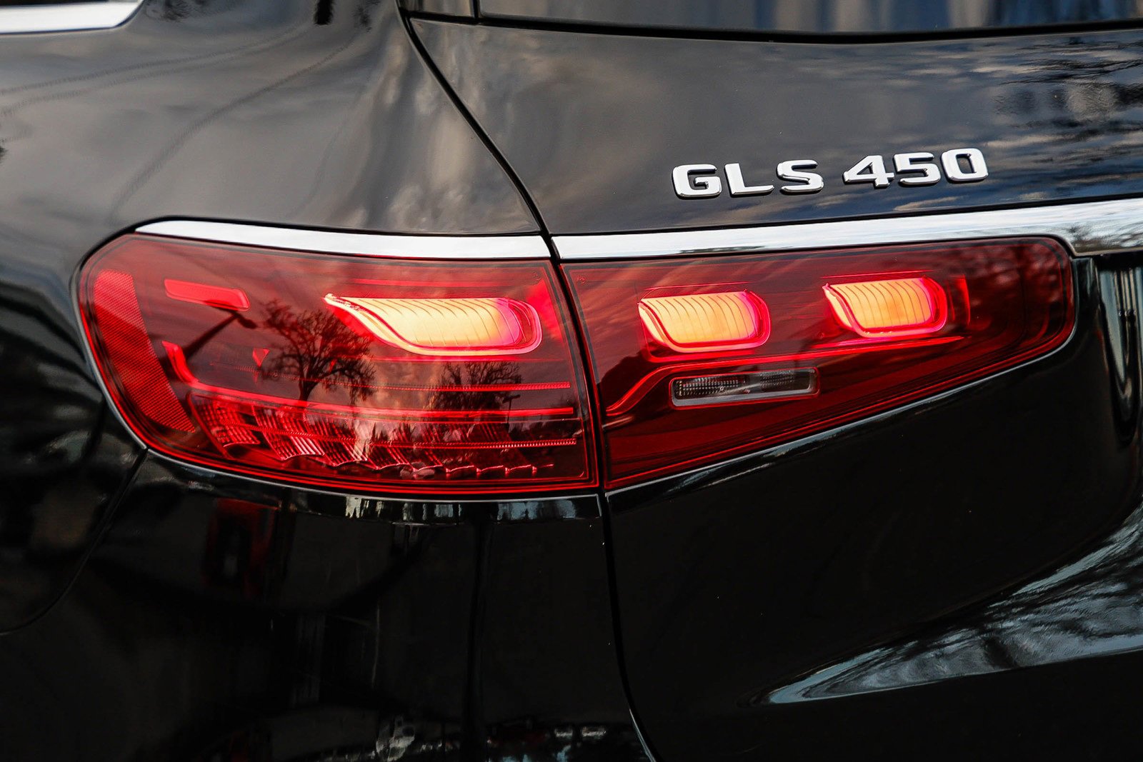 Used 2025 Mercedes-Benz GLS 450 4MATIC image 8