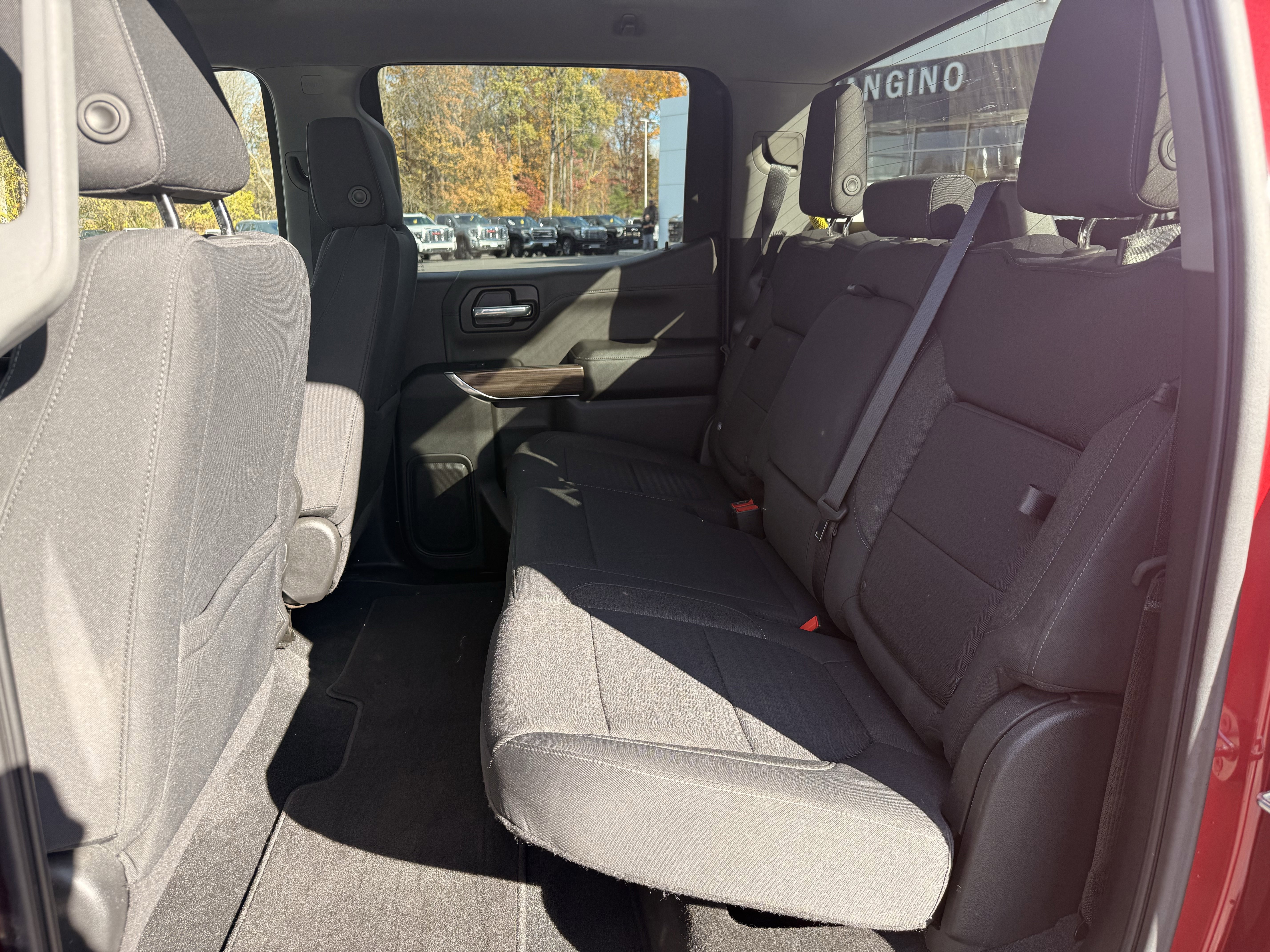 Certified 2020 Chevrolet Silverado 1500 LT Trail Boss w/ Convenience Package image 17