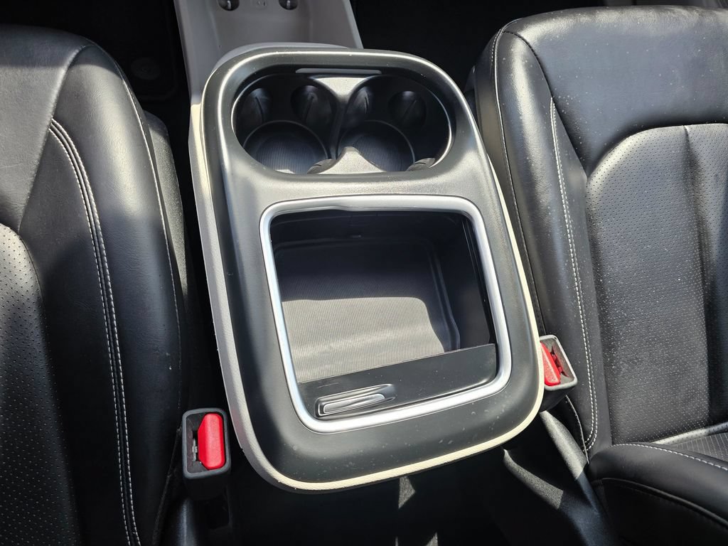 Used 2023 Chrysler Pacifica Touring-L FWD image 25