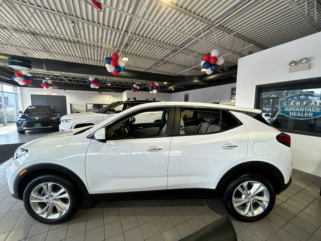 Certified 2023 Buick Encore GX Preferred w/ Cold Weather Comfort Package AWD/4WD image 11