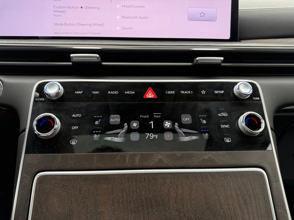 Used 2025 Genesis GV80 3.5T Prestige image 19