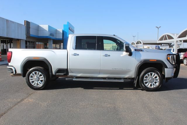Used 2022 GMC Sierra 2500 Denali AWD/4WD image 2