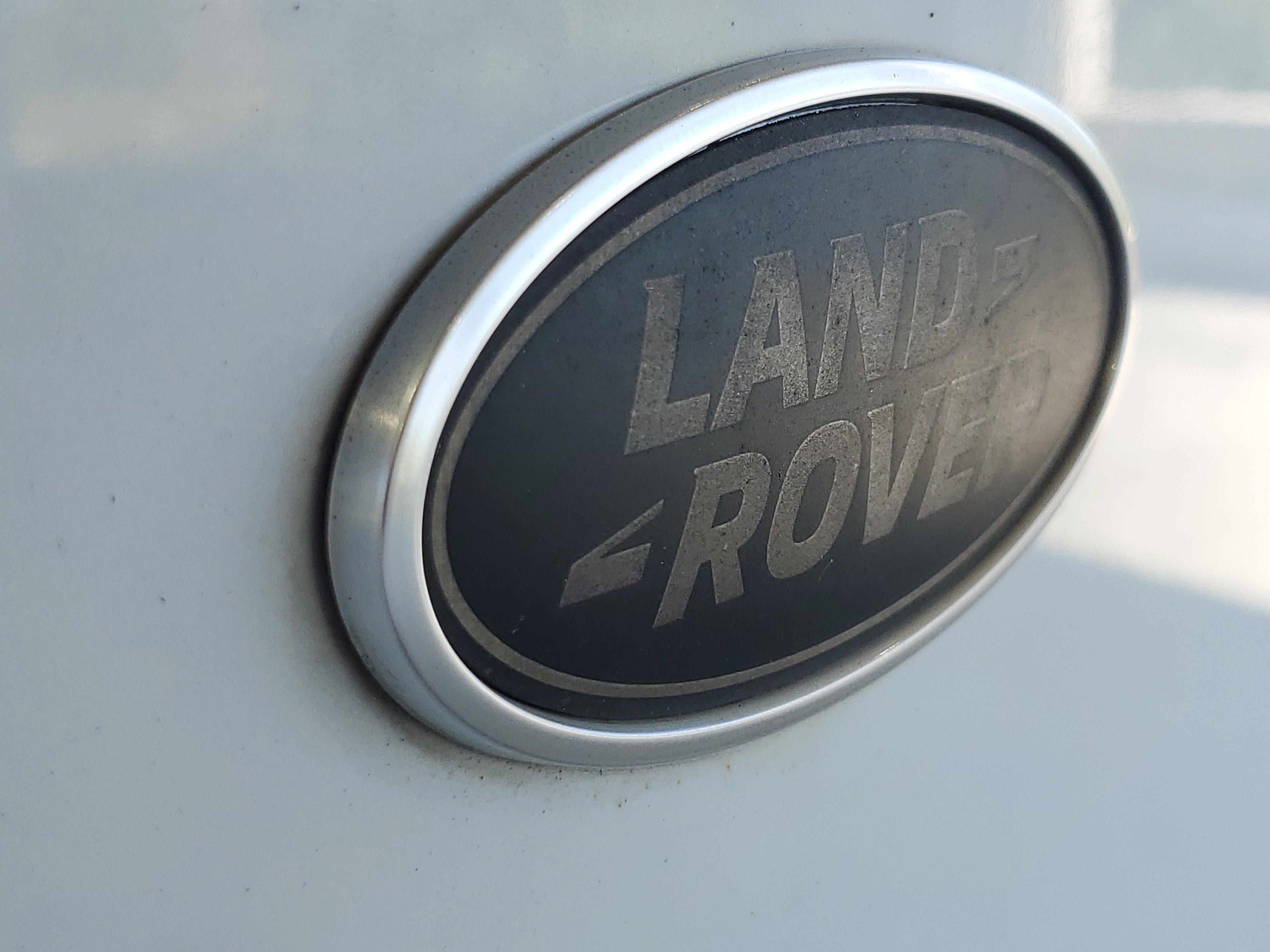 Used 2020 Land Rover Range Rover Evoque S AWD/4WD image 9