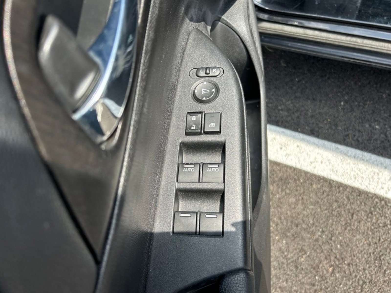 Used 2014 Honda Accord EX-L image 13