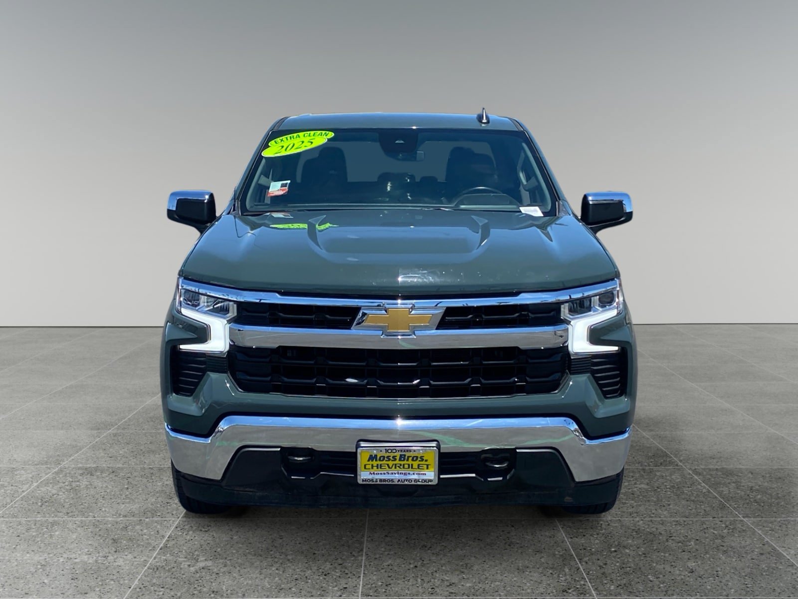 Used 2025 Chevrolet Silverado 1500 LT AWD/4WD image 8
