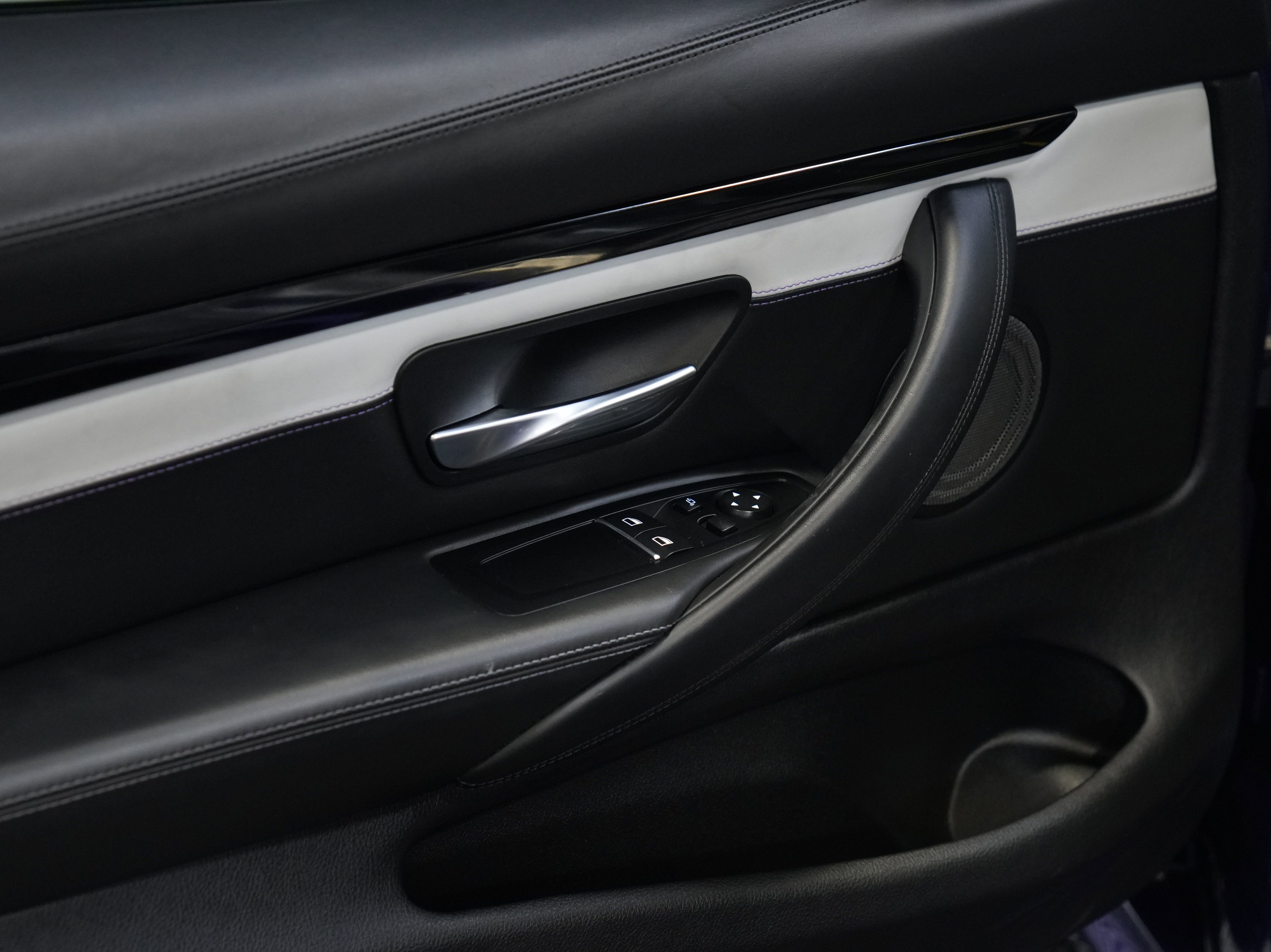 Used 2020 BMW M4 Coupe w/ Competition Package image 24