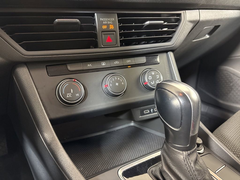 Used 2021 Volkswagen Jetta S w/ Driver Assistance Package image 34