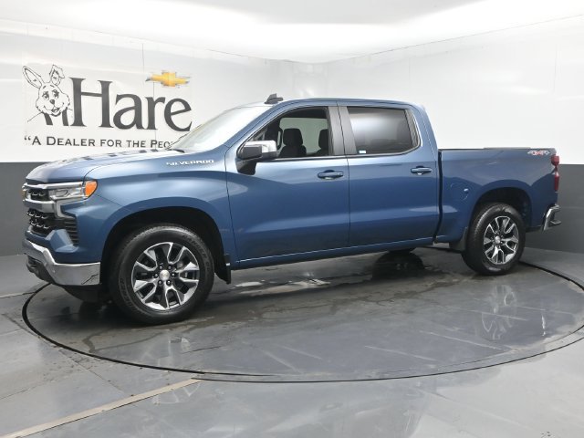 Used 2024 Chevrolet Silverado 1500 LT AWD/4WD image 36