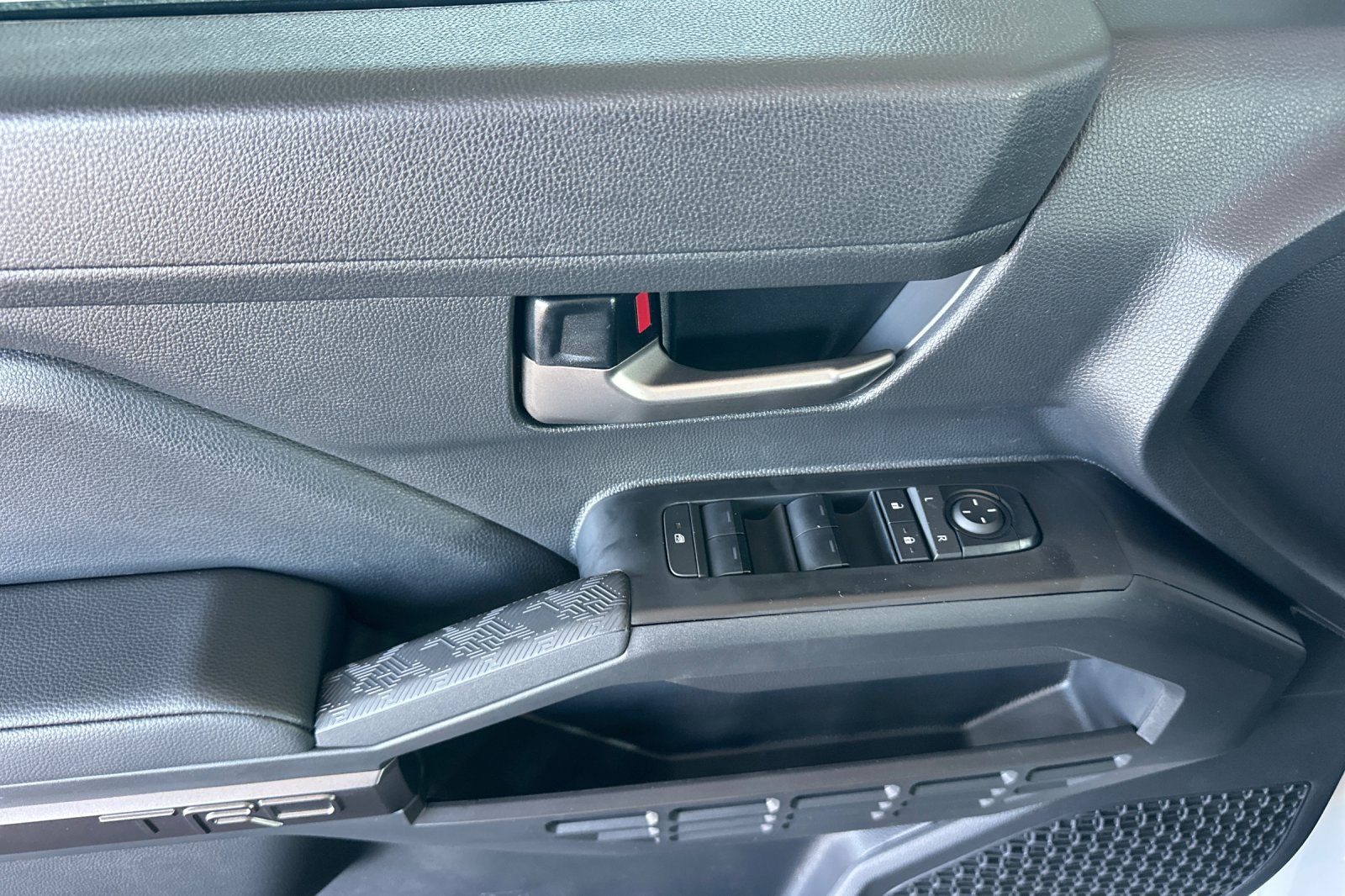 New 2025 Toyota Tacoma TRD Sport image 9