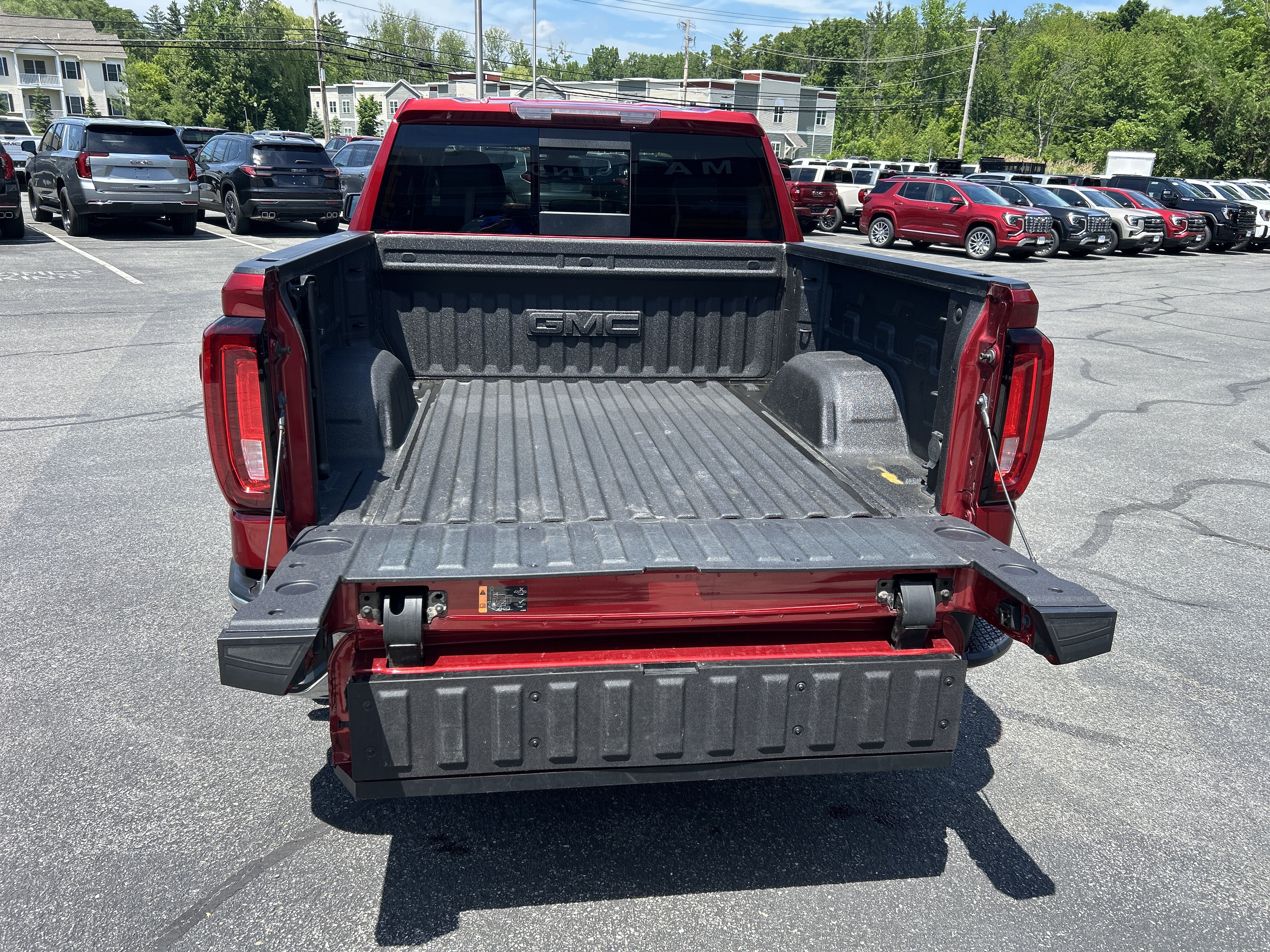 Used 2021 GMC Sierra 1500 SLT w/ SLT Premium Plus Package AWD/4WD image 13