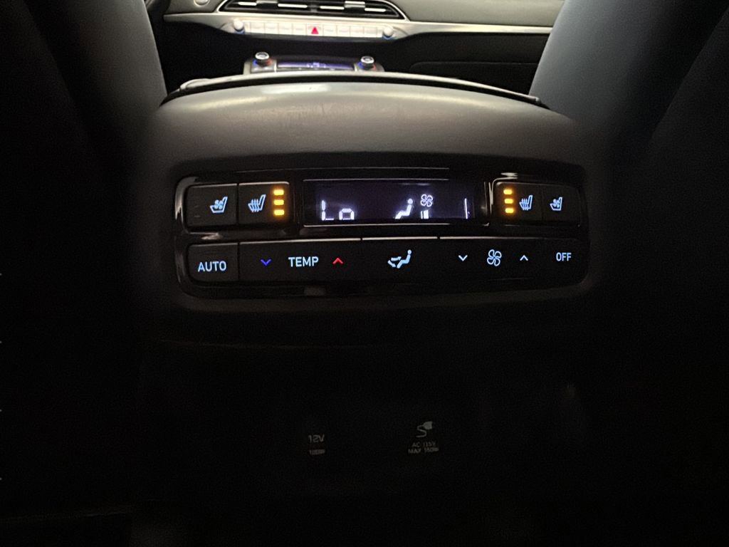 Used 2021 Hyundai Palisade Limited w/ Winter Package image 25