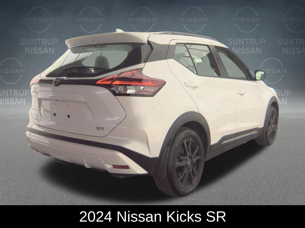Used 2024 Nissan Kicks SR w/ SR Premium Package image 3