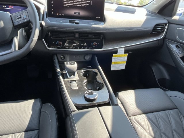 New 2026 Nissan Rogue Platinum AWD/4WD image 18