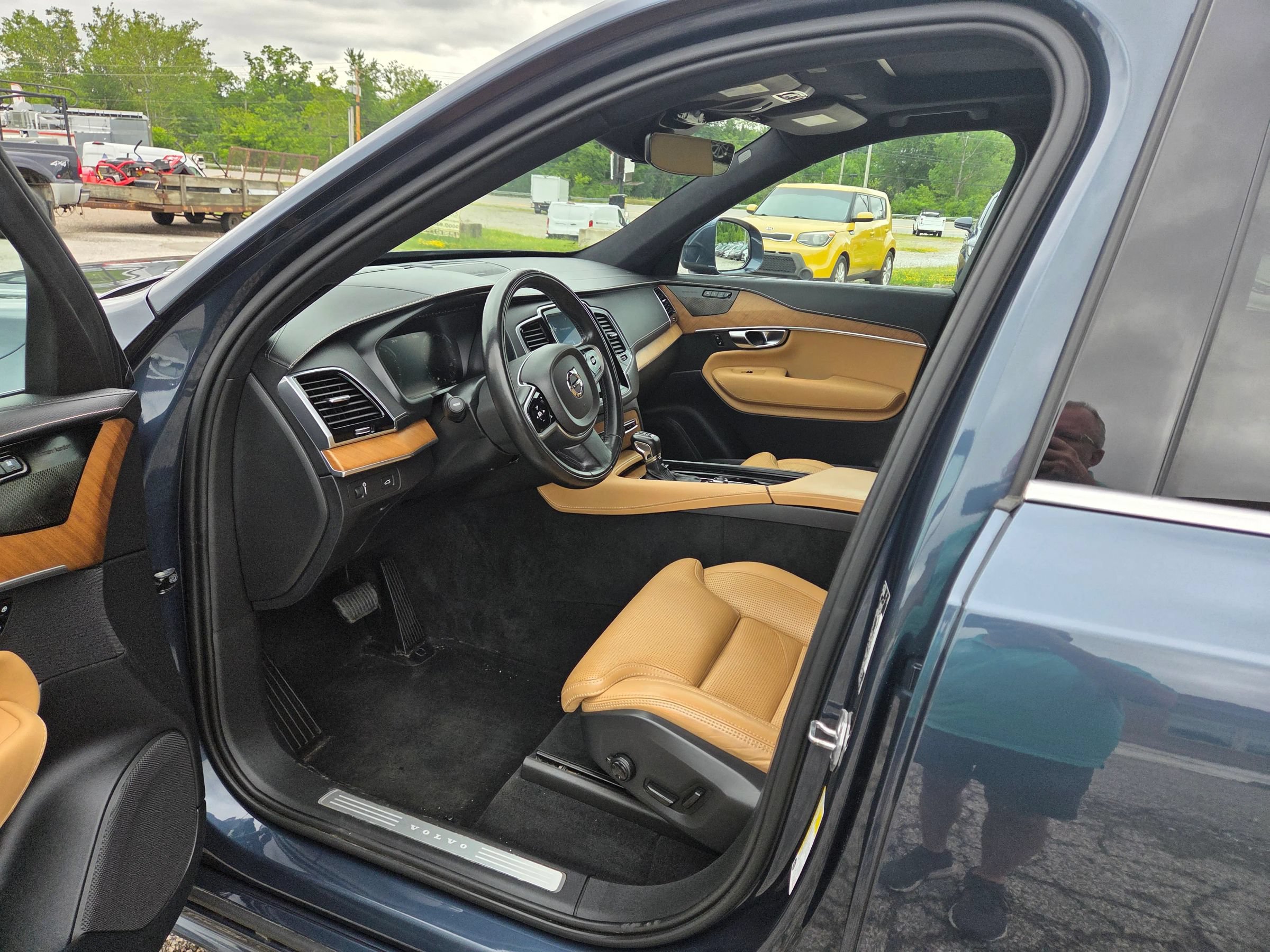 Used 2019 Volvo XC90 T6 Inscription w/ Luxury Package AWD/4WD image 11