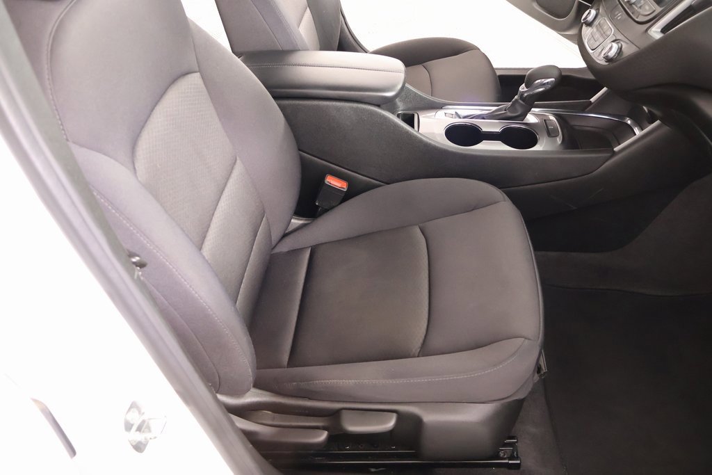 Used 2023 Chevrolet Malibu LT image 13