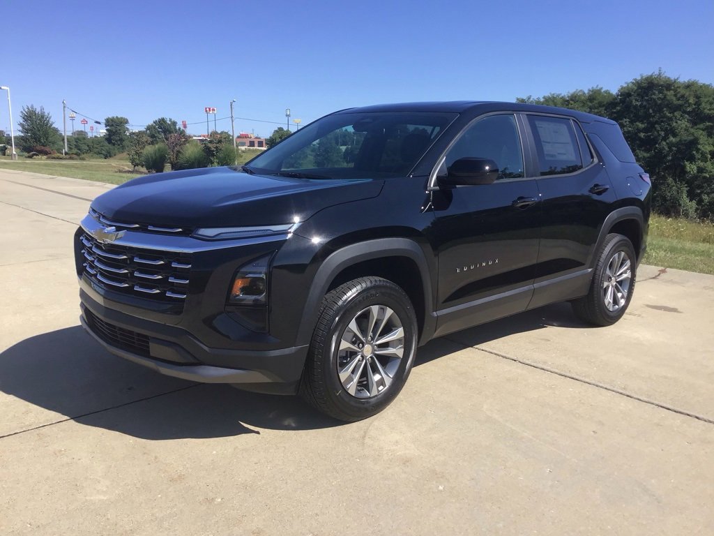 New 2026 Chevrolet Equinox LT w/ Convenience Package II image 3