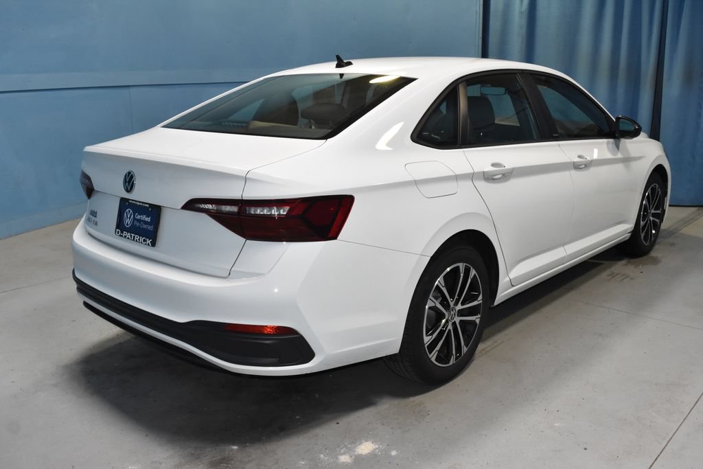 Certified 2024 Volkswagen Jetta Sport FWD image 25