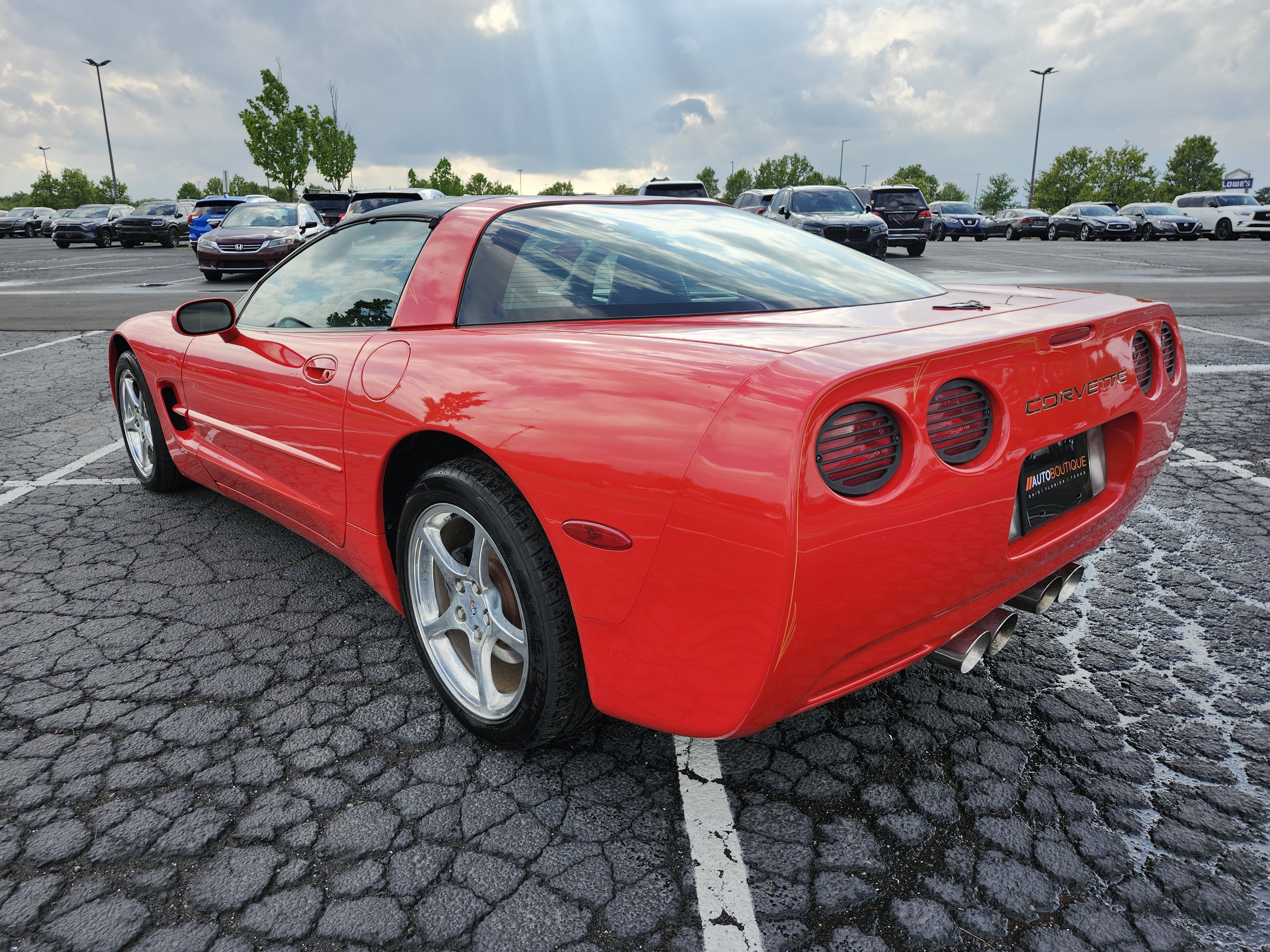 Used 2000 Chevrolet Corvette Coupe w/ Performance Handling Pkg RWD image 14