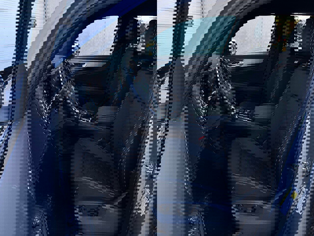 Used 2025 Volkswagen Atlas Cross Sport SE image 10