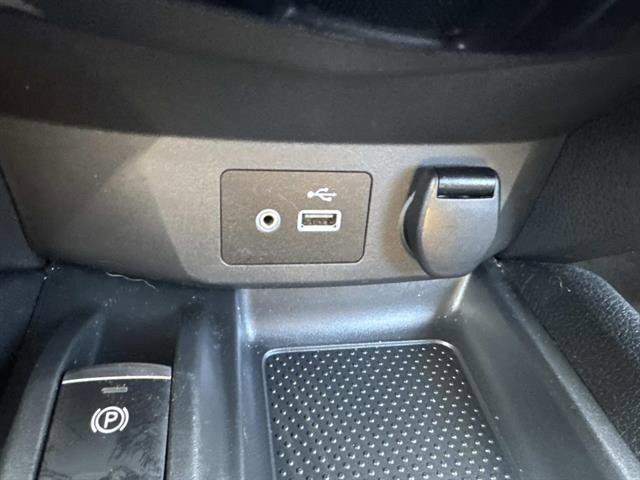 Used 2020 Nissan Rogue SV w/ Premium Package image 18