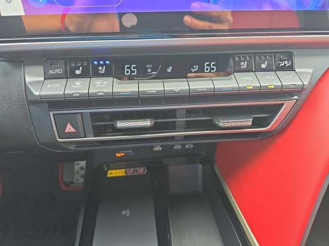 Used 2026 Toyota Camry XSE w/ Premium Plus Package image 25