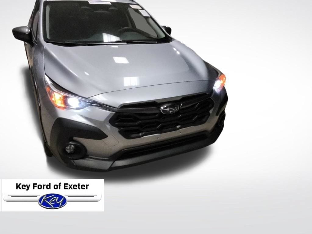 Used 2025 Subaru Crosstrek 2.5i Premium AWD/4WD image 3