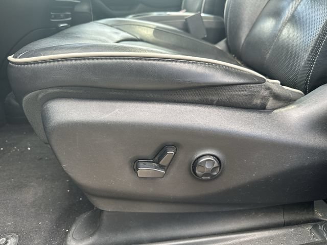 Used 2018 Chrysler Pacifica Limited w/ S Appearance Package FWD image 37