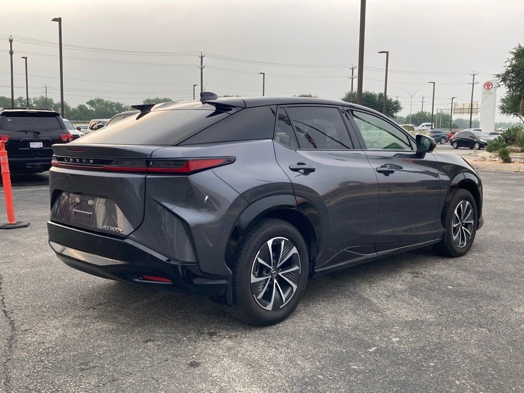 Used 2025 Lexus RZ 300e w/ Accessory Package (2T) FWD image 5