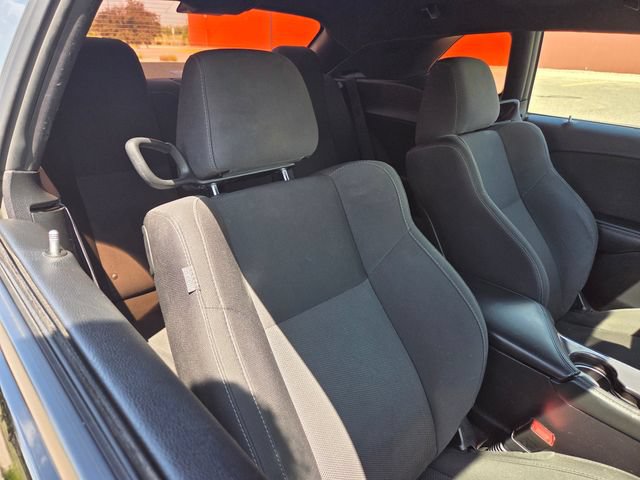 Used 2016 Dodge Challenger R/T RWD image 34