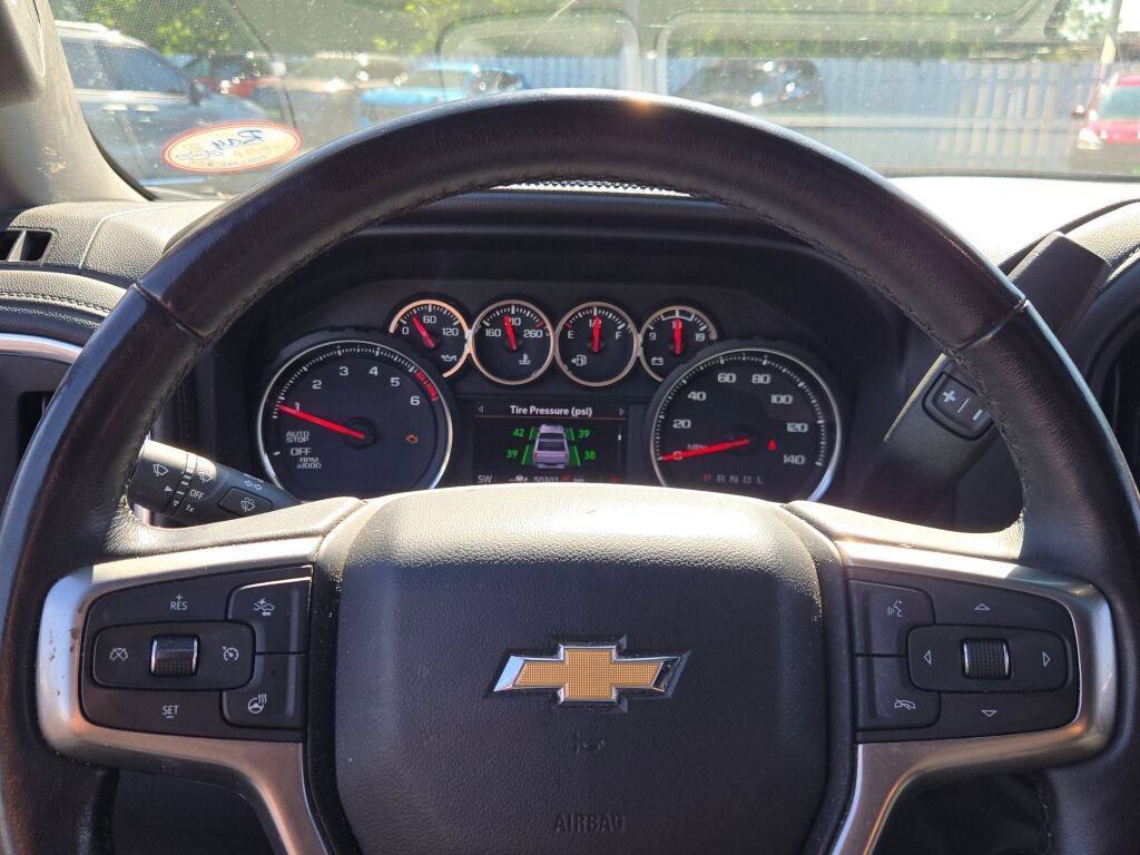 Used 2020 Chevrolet Silverado 1500 LTZ w/ LTZ Premium Package AWD/4WD image 30