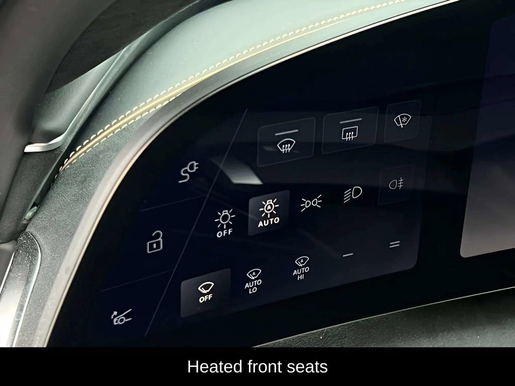 Used 2023 Lucid Air Grand Touring image 16