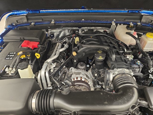 Used 2024 Jeep Gladiator Sport AWD/4WD image 35